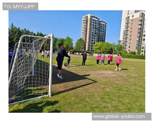 湖南省运动会足球赛事精彩纷呈各地球队争夺冠军荣耀展现青春风采